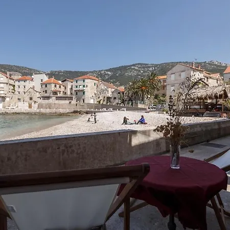 Daire Beachfront Nest Komiža