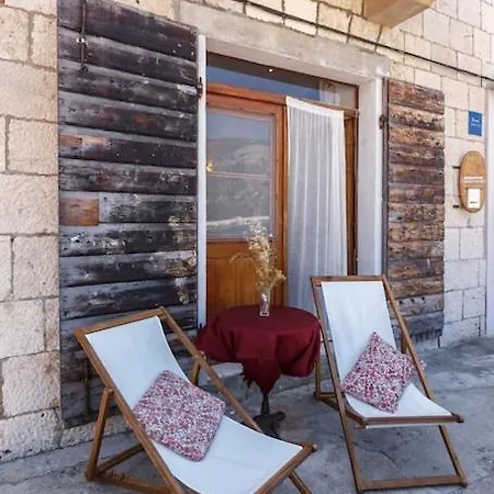 Beachfront Nest Komiža