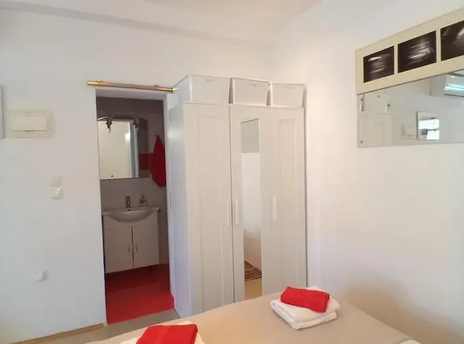 아파트 Beachfront Nest *